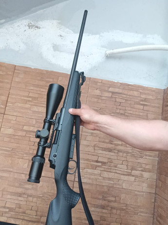 Por motivos de enfermedad un compañero vende un Rifle Rectilineo Mauser M 25 calibre 300 WM. con visor 11