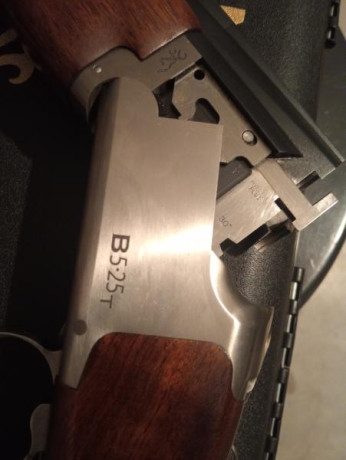 Browning b525 trap forend octubre 2024 (último modelo).estado: reestreno absoluto (solo ha tirado un cajón 00