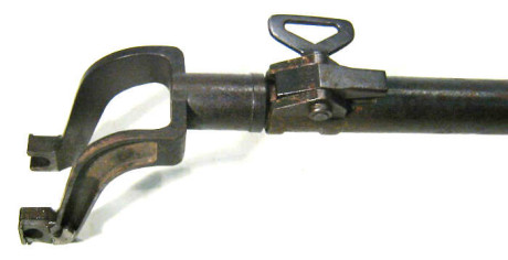 Buenas, busco el brazo antiaéreo de esta ametralladora.
Gracias. 00