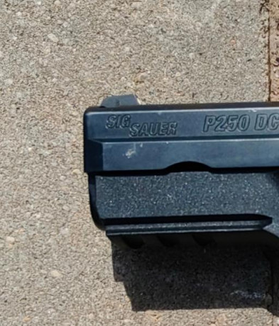 Hola.
Vendo Sig Sauer P250 DCc.
Con muy pocos disparos. Le tenía para seguridad en casa.
Lleva un sistema 12