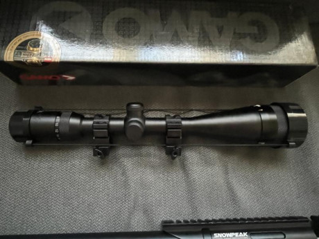 Vendo carabina PCP Snowpeak M30C, calibre 5.5 mm, en perfecto estado estético y mecánico. Incluye visor 01