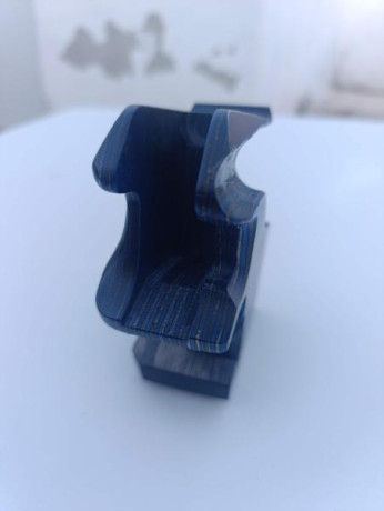 Buenas noches, se vende cacha talla "M" de walther gsp 500 en perfecto estado y poco uso , se 00