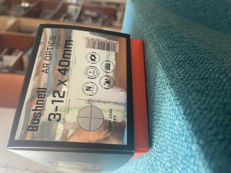 Vendo este magnífico visor, Bushnell original. Tubo de pulgada, 10 metros de paralaje mínimo , muy nítido, 00