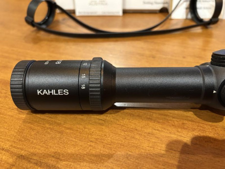 Buenas tardes,
Vendo visor Kahles K418, con las siguientes características:
 - Aumentos: 4,5-18
 - Objetivo: 20