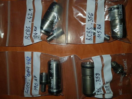 Re calibradora engrasadora RCBS lube a matic II, el empujador de grasa está retocado. 275€
Recalibradores 11