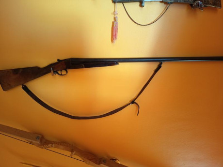Se vende escopeta marca hispanosuiza,de un cañon,es bastante vieja, pero dispara perfectamente,el cañón 00