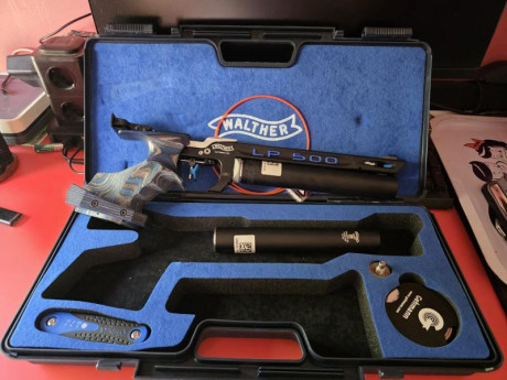 Buenas por dejar la actividad deportiva, un compañero del club vende esta Expert Blue Angel Walther lp500, 00