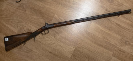 Buenas!  pongo a la venta este precioso y preciso rifle de avancarga original. 

Se trata de un rifle 02