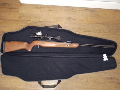 Carabina Gamo Royal, cañón fijo y calibre 4,5mm.
La vendo sola o con Visor y/o funda.

Carabina: 200 €
Carabina+Visor 01