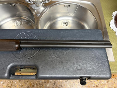 Vendo Beretta 682 Gold Trap con cañón de 76 cm y chokes fijos  IM y Full. Culata a medida de zurdos realizada 21
