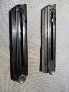 Hola.

Pongo a la venta dos cargadores de luger:

1. Con marcajes Alemanes 150€
2. Marcado 7,65 125€

Mas 00