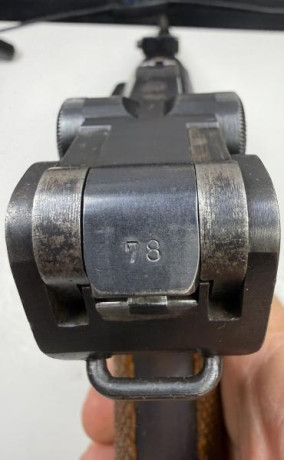 En venta Luger P08 de Artillería, fabricada por DWM en 1917. Todos sus números son coincidentes incluidas 10