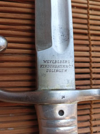 Buenas.
Se vende Bayoneta Argentina Modelo 1891 con cachas en aluminio para fusil Mauser argentino del 11