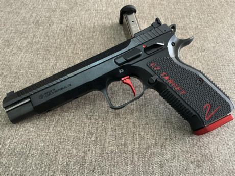 Buenas tardes, ya he conseguido la licencia F y os pido consejo para comprar una 9mm, mis requisitos son 41