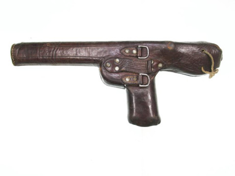 Curiosa he interesante funda de piel para   Pistola BORCHARDT C-93  (1893)  

Si bien no es la original 01