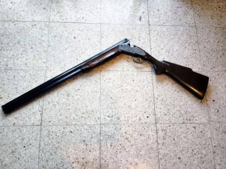 Vendo superpuesta Félix Sarrasqueta especial para tiro / foso o puesto fijo por reestructuración de armero.
​Características 02