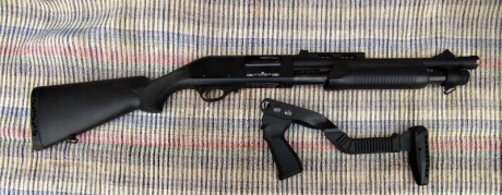 Escopeta STINGER RXT 1206
Calibre 12
Corredera, carga 4+1
Culata fija de polímero y culata plegable
4 42