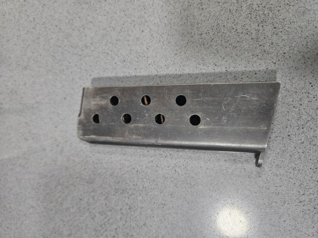 Vendo cargador de astra 400.
Entrego en Madrid.
25€ 00
