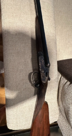 Vendo escopeta paralela AYA con cañones de 63 cm, monogatillo, selector de tiro y 3 estrellas en los dos 00