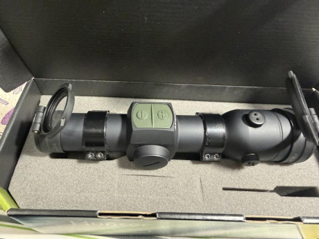 Vendo Aimpoint H34L 2Moa   Con
Anillas Warner desmontables.  Precio 600€.  Tlf. 652500517 01