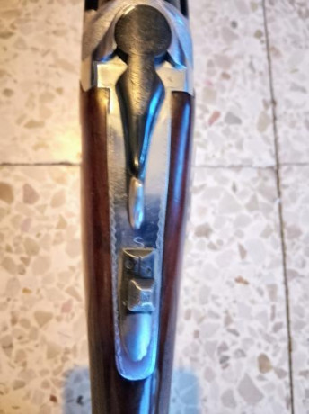 Vendo superpuesta Lanber calibre 12 en un estado de conservación excelente.
​Especificaciones y equipamiento:
​Cañón: 01