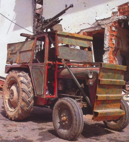 curiosa combinación....
 t55hell-1.jpg 
 t55hell-2.jpg 
 t55hell-3.jpg 

barcaza T55 con torre de M18 10