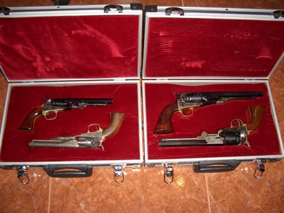 Hoy he recibido esta preciosidad, como bien indica el titulo un Colt Police 1862 cal. 36. Fabricado por 50