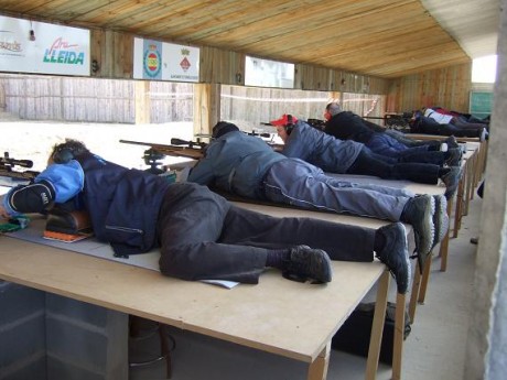 Ya han salido las listas de tandas y sorteos de los puestos. Total 74 tiradores en cinco tandas, de ellos 71