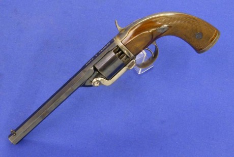 Voy a colocar unas fotos de un arma larga alemana de llave de mecha del siglo XVI. 150
