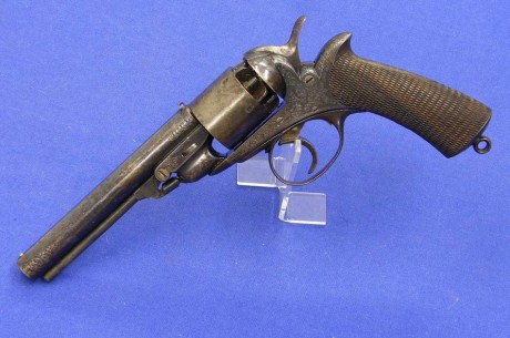 Voy a colocar unas fotos de un arma larga alemana de llave de mecha del siglo XVI. 31