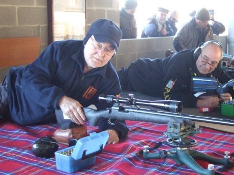 Ya han salido las listas de tandas y sorteos de los puestos. Total 74 tiradores en cinco tandas, de ellos 111