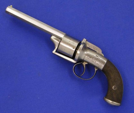 Voy a colocar unas fotos de un arma larga alemana de llave de mecha del siglo XVI. 60