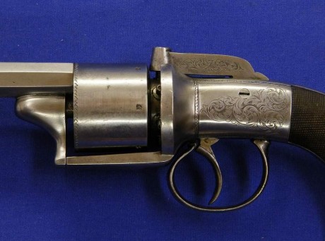 Voy a colocar unas fotos de un arma larga alemana de llave de mecha del siglo XVI. 70