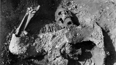  Dura Europos  es una ciudad situada en la actual Siria que también da nombre a uno de los asedios de 00
