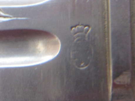   Hola compañeros.
Me solicitan ayuda personal por parte de un compañero de foro mexicano para identificar 22