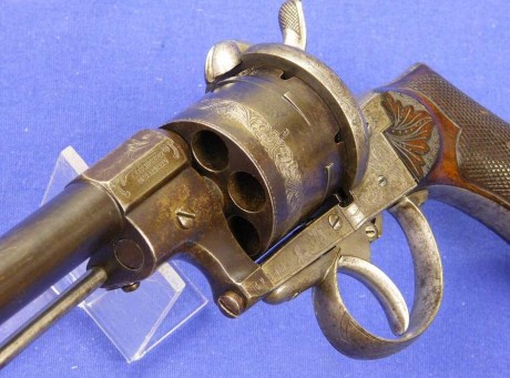 Voy a colocar unas fotos de un arma larga alemana de llave de mecha del siglo XVI. 80