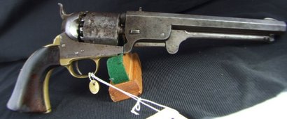 Este revolver, fabricado en Belgica bajo licencia y patentes varias de Colt por L.Ghaye, es unico con 00