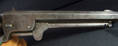 Este revolver, fabricado en Belgica bajo licencia y patentes varias de Colt por L.Ghaye, es unico con 31
