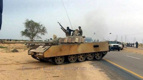 aqui teneis los T55 tuneados de Libia
 lau-411.jpg 
 lau-416.jpg 


https://milinme.wordpress.com/2011/03/19/field-modification-in-libya/ 00