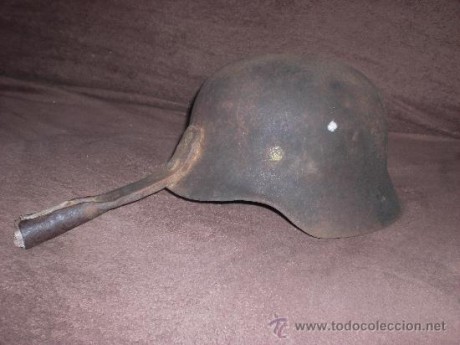 Mira que he visto cosas raras en el mundillo de la militaria, pero esta se lleva la palma.
Lo mejor de 00