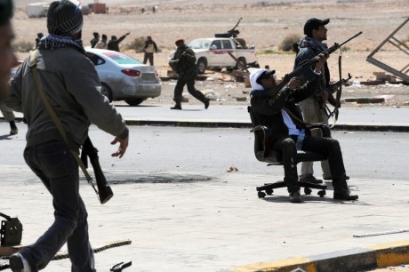 Ya que estamos en el tema del conflicto de Libia, me gustaría hacer algunos comentarios al respecto del 120