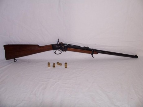 Hola a todos, os dejo referencia de una carabina de avancarga , -bueno en realidad de avancarga, avancarga 81