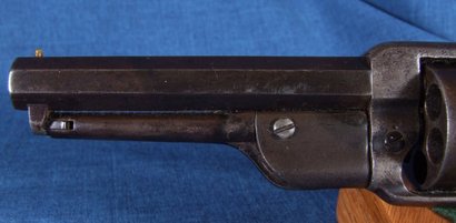 Pues este es un revolver de bolsillo, C.R.Alsop debio de ser su fabricante y su calibre .31. Este modelo 30