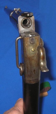 Hola a todos, os dejo referencia de una carabina de avancarga , -bueno en realidad de avancarga, avancarga 90
