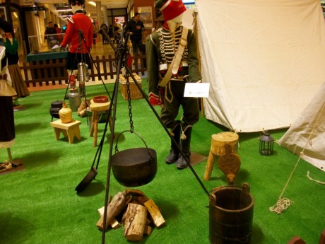 Espacio León, uno de los centros comerciales de mi tierra ha organizado una exposición sobre el Regimiento 04