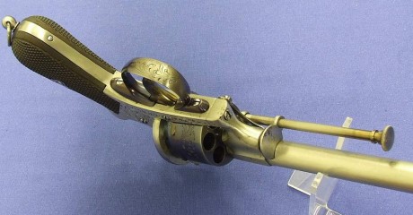 Voy a colocar unas fotos de un arma larga alemana de llave de mecha del siglo XVI. 161
