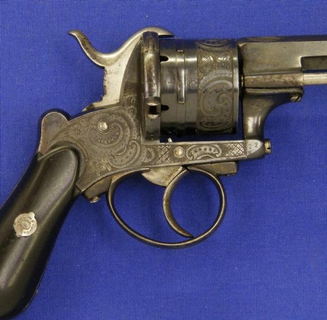 Voy a colocar unas fotos de un arma larga alemana de llave de mecha del siglo XVI. 50
