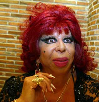  Ya que diversos foreros me han solicitado reabrir aquel viejo y exitoso hilo "Vernos las caras", 40