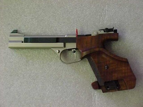 Hola.
En el dilema de elegir calibre para mi primer arma, me encuentro con la indecisión propia de la 112
