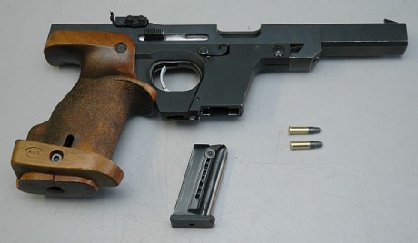 Hola.
En el dilema de elegir calibre para mi primer arma, me encuentro con la indecisión propia de la 110